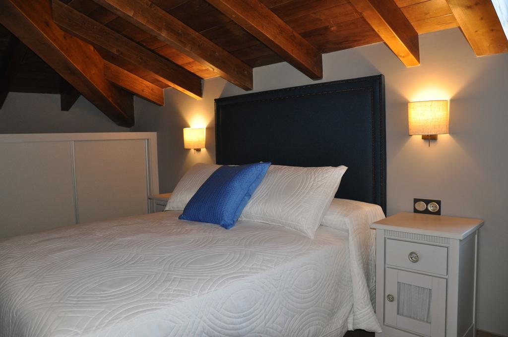 Casa Pacho Apartamentos Rurales Luarca Quarto foto